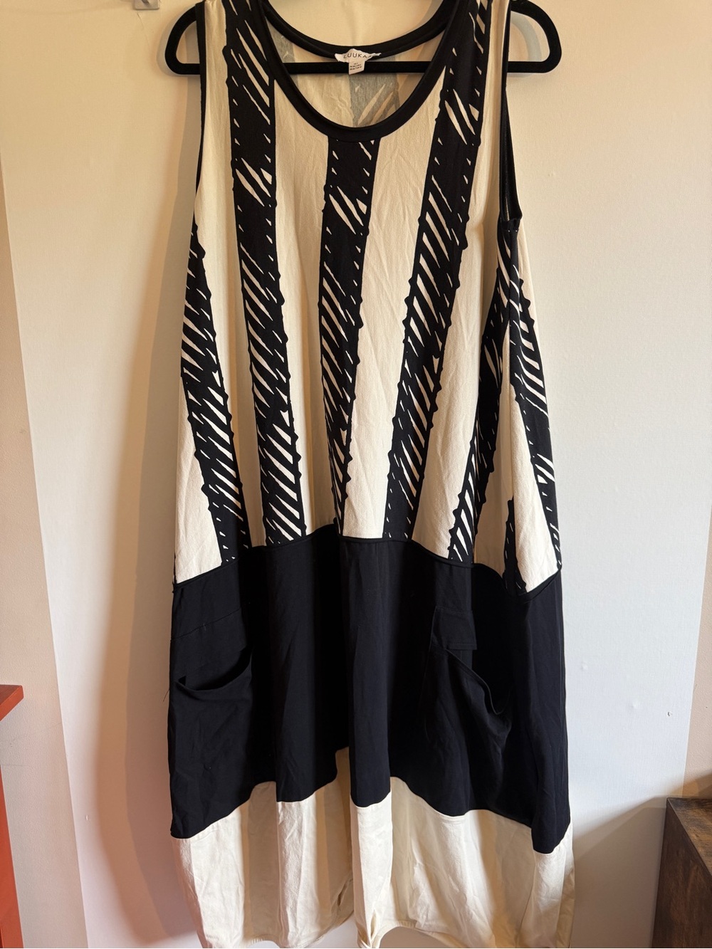 LUUKAA Black Cream Graphic Cotton Oversized Midi Dress Size 1 US 6 Pockets